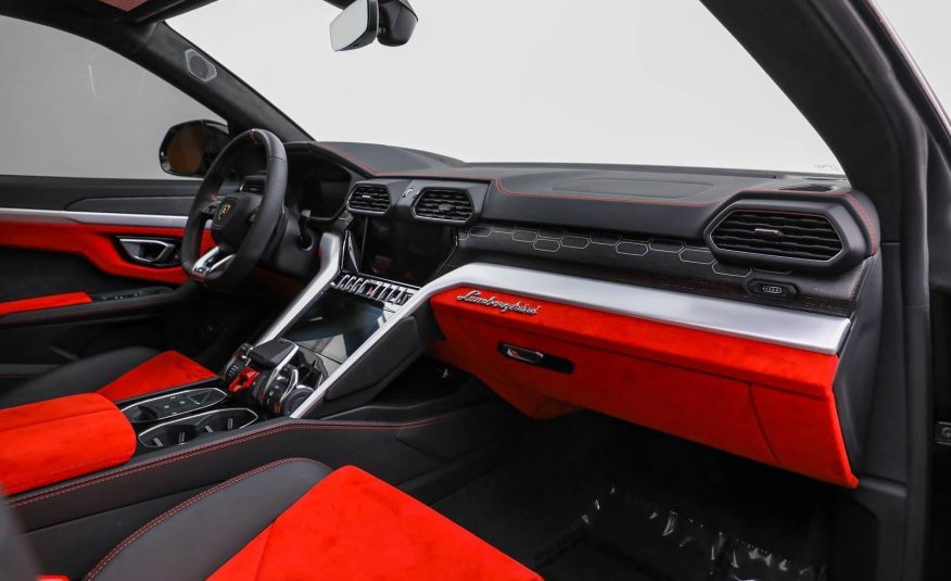2022 Lamborghini Urus AWD