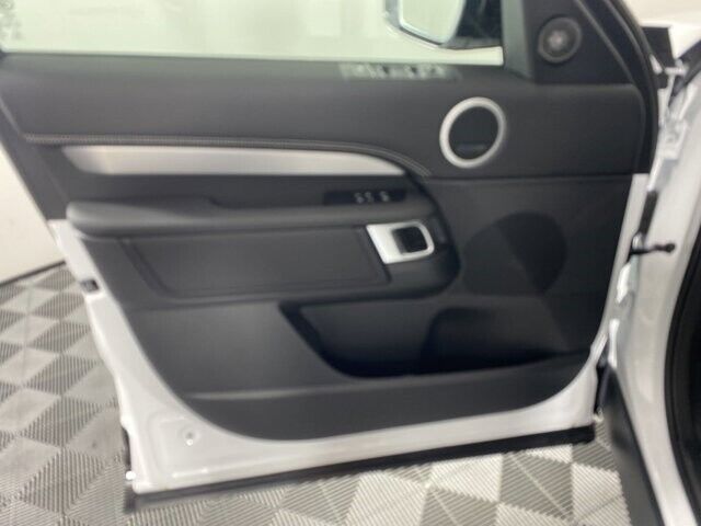 2023 Land Rover Discovery S R-Dynamic