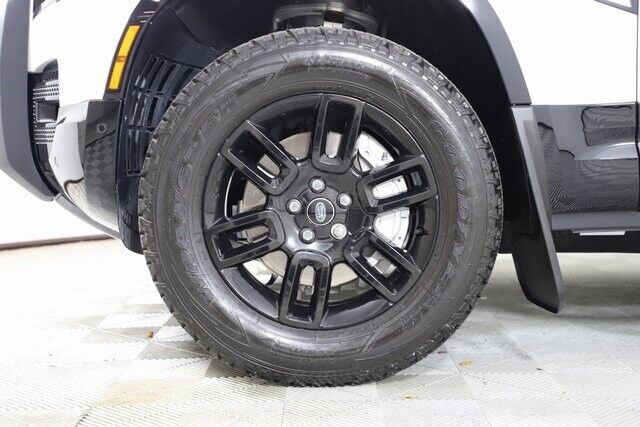 2023 Land Rover Defender X-Dynamic SE