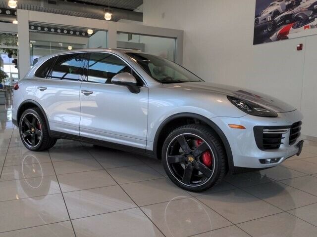 2017 Porsche Cayenne Turbo