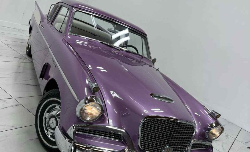 1958 Studebaker Silver Hawk