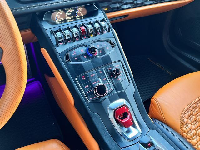 2018 Lamborghini Huracan LP580-2 Spyder Convertible 2D