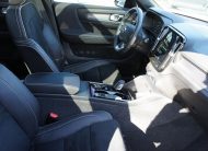 2022 Volvo XC40 R-Design