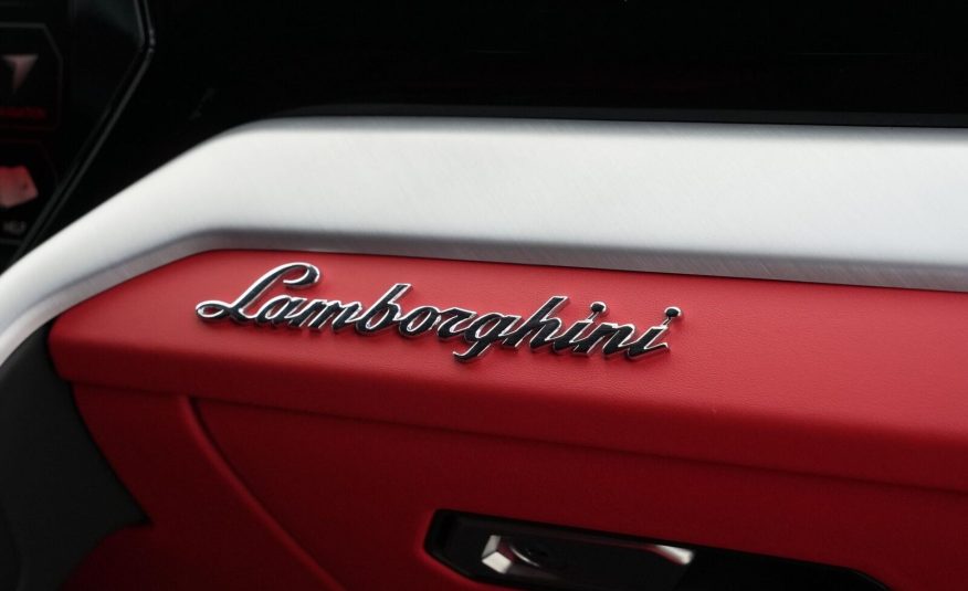 2020 Lamborghini Urus