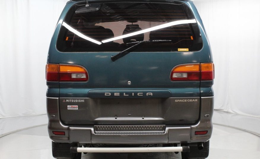 1994 Mitsubishi Delica Space Gear L400