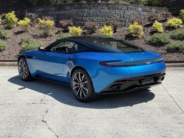 2019 Aston Martin DB11 V8