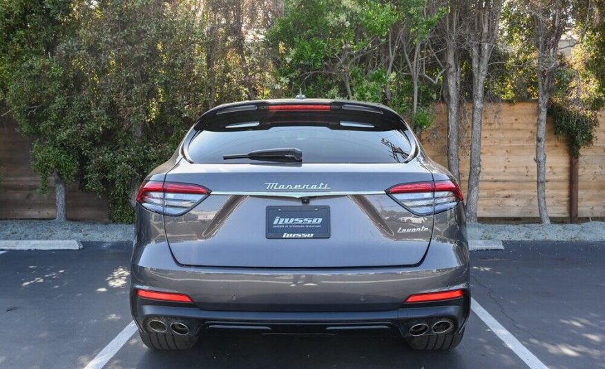 2022 Maserati Levante Modena