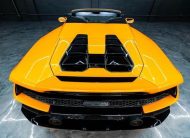 2022 Lamborghini Huracan EVO RWD Spyder Convertible 2D