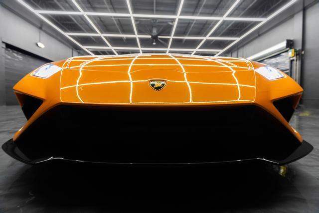 2022 Lamborghini Huracan EVO RWD Spyder Convertible 2D