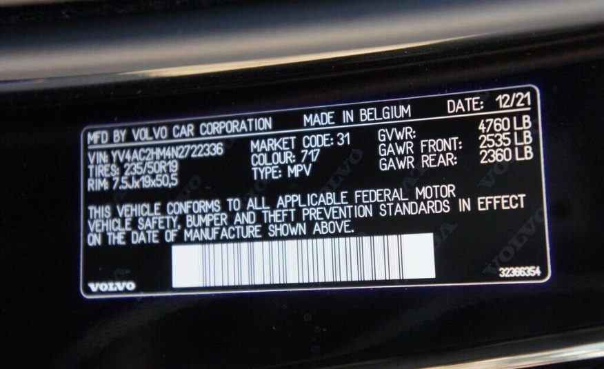 2022 Volvo XC40 R-Design