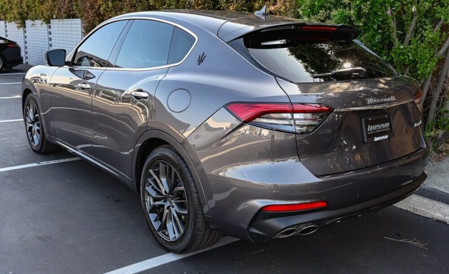 2022 Maserati Levante Modena