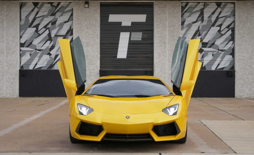 2012 Lamborghini Aventador LP 700-4
