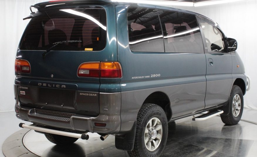 1994 Mitsubishi Delica Space Gear L400