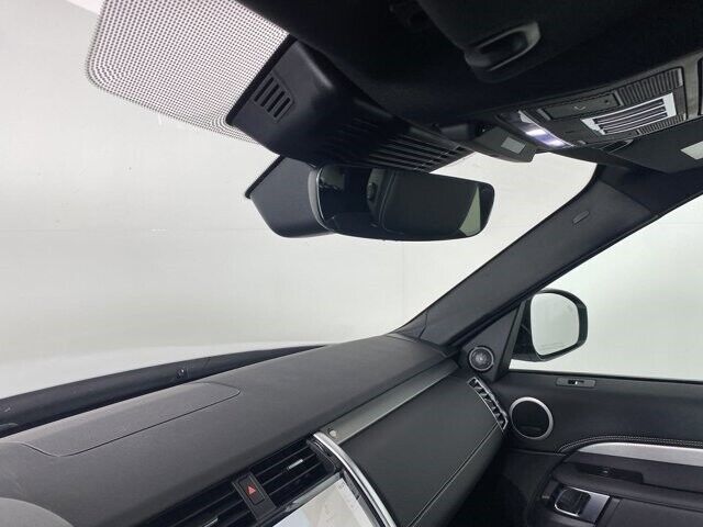 2023 Land Rover Discovery S R-Dynamic