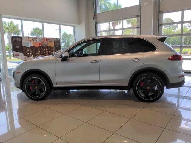 2017 Porsche Cayenne Turbo