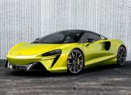 2023 McLaren Artura