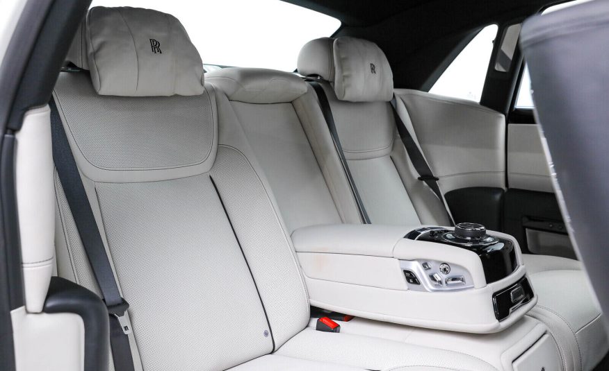 2018 Rolls-Royce Ghost Sedan