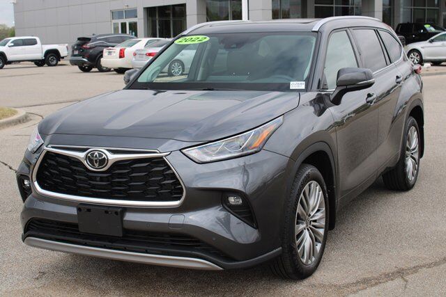 2022 Toyota Highlander Platinum