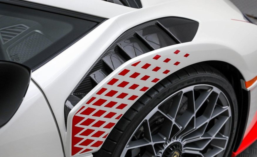 2022 Lamborghini Huracan STO Coupe
