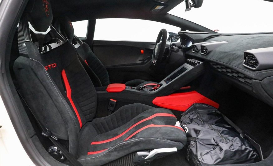 2022 Lamborghini Huracan STO Coupe