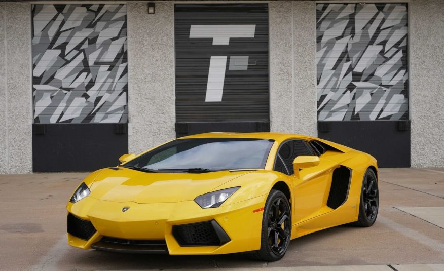 2012 Lamborghini Aventador LP 700-4
