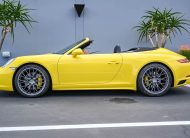 2017 YEL Porsche 911 Carrera 4S