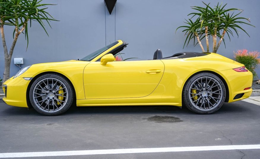 2017 YEL Porsche 911 Carrera 4S
