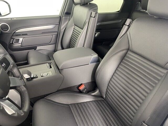 2023 Land Rover Discovery S R-Dynamic