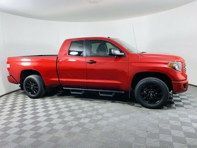 2019 Toyota Tundra SR5 31825 Miles Barcelona Red Metallic 4D Double Cab 5.7L 8-C