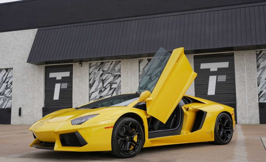 2012 Lamborghini Aventador LP 700-4
