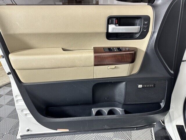 2014 Toyota Sequoia Platinum