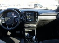 2022 Volvo XC40 R-Design