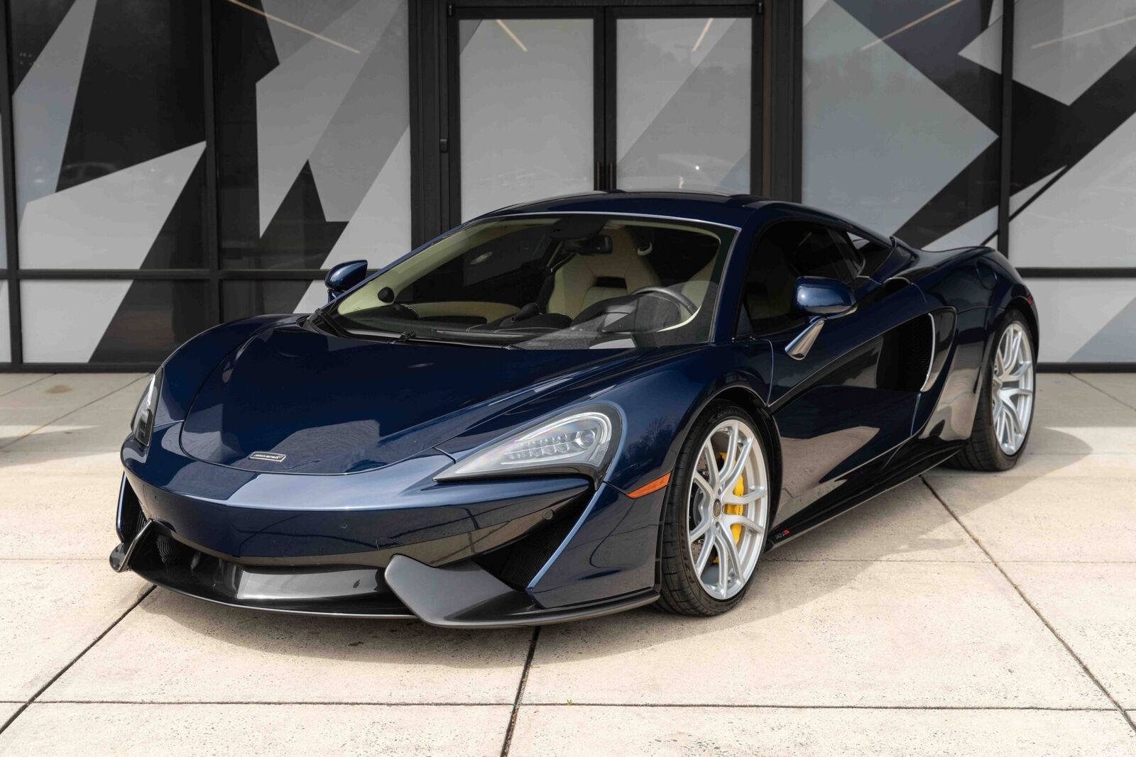 2017 McLaren 570S