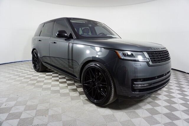 2023 Land Rover Range Rover SE