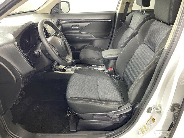2019 Mitsubishi Outlander ES 52796 Miles Pearl White 4D Sport Utility I4 CVT
