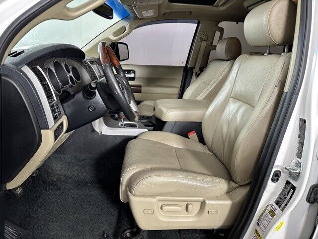 2014 Toyota Sequoia Platinum