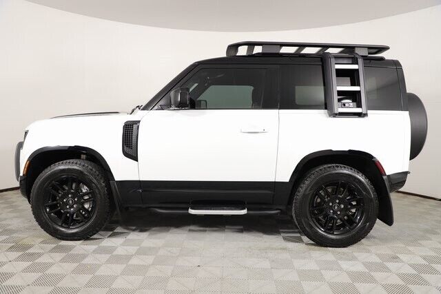2023 Land Rover Defender X-Dynamic SE