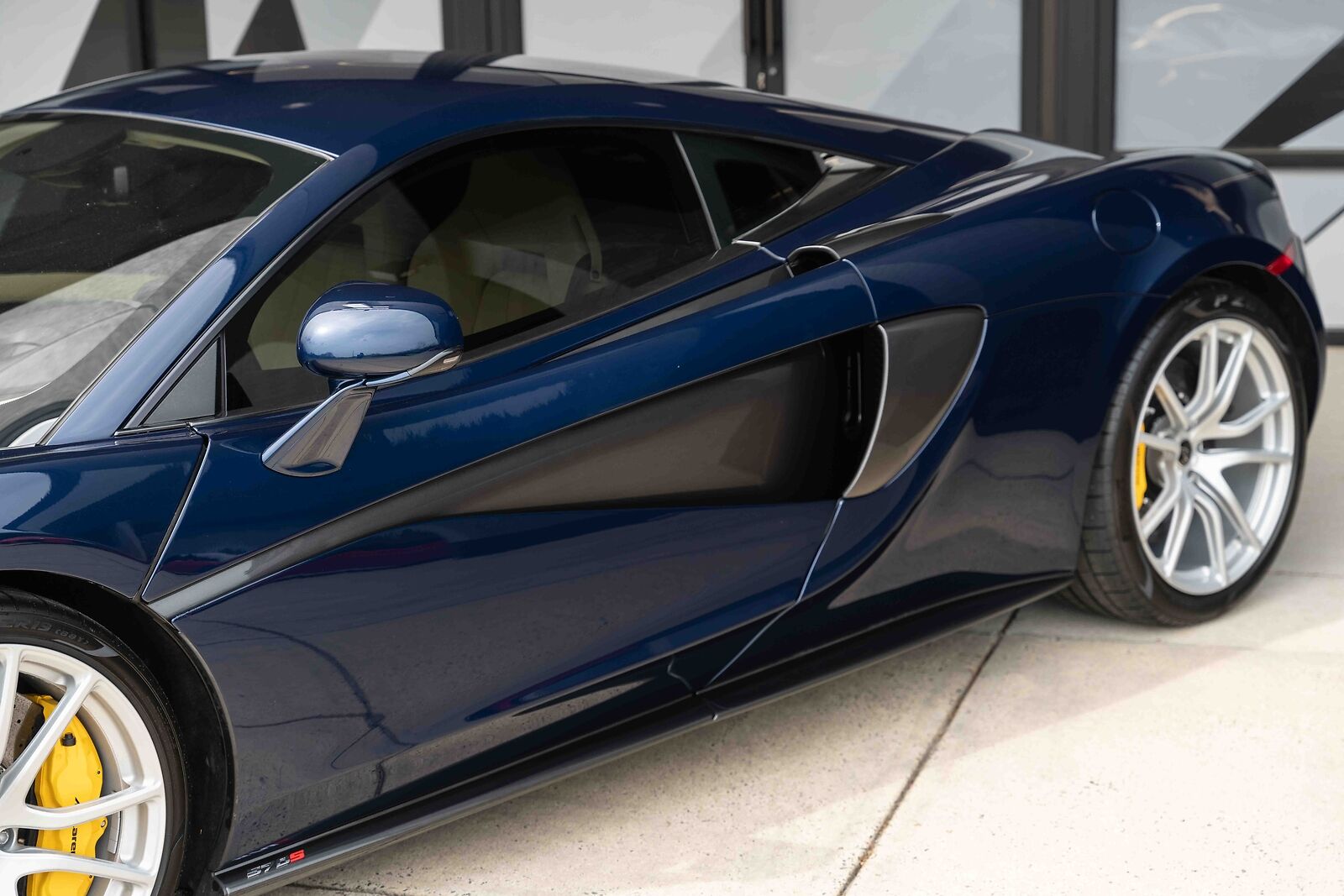 2017 McLaren 570S