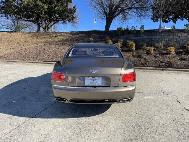 2018 Bentley Flying Spur V8