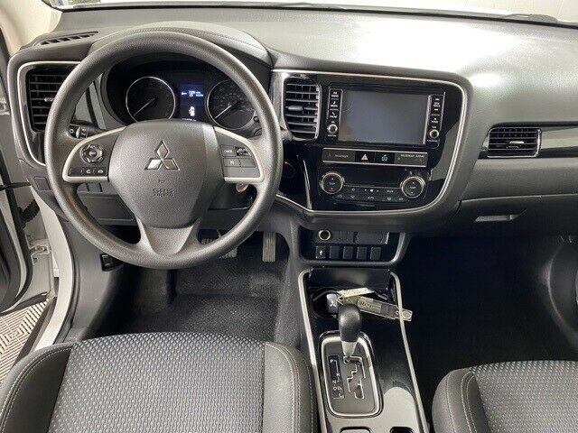 2019 Mitsubishi Outlander ES 52796 Miles Pearl White 4D Sport Utility I4 CVT