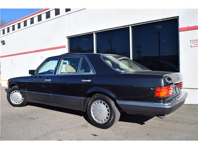 1989 Mercedes-Benz 500-Series 560SEL