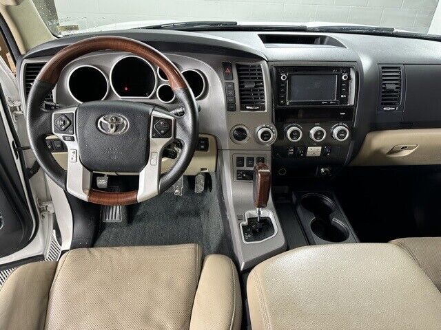 2014 Toyota Sequoia Platinum