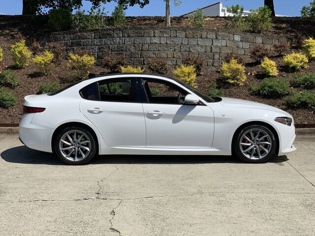 2022 Alfa Romeo Giulia Ti