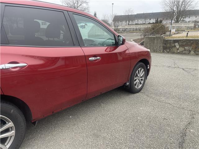 2014 Nissan Pathfinder S