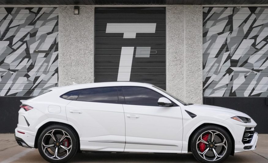 2020 Lamborghini Urus