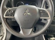 2019 Mitsubishi Outlander ES 52796 Miles Pearl White 4D Sport Utility I4 CVT