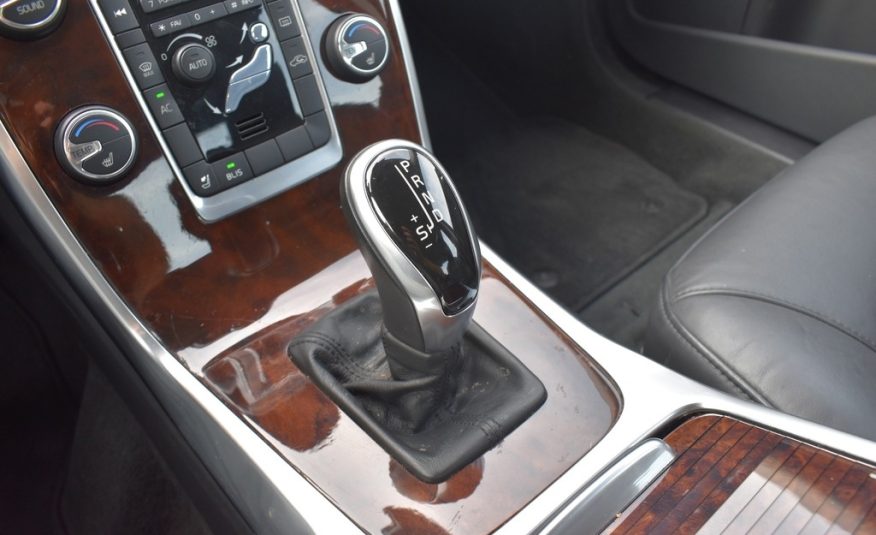 2015 Volvo S80 T6 – PERFORMANCE SEDAN – 25K LOW MILES