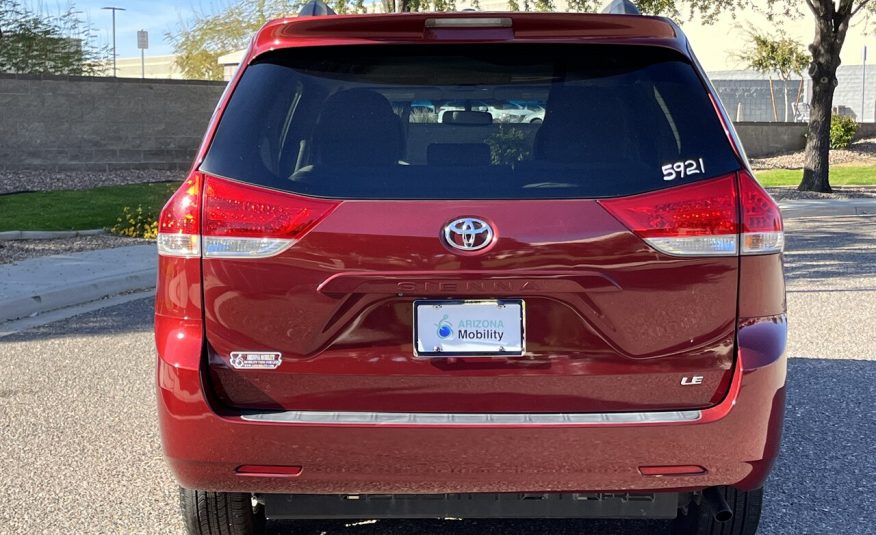 2014 Toyota Sienna LE Power Side-Entry