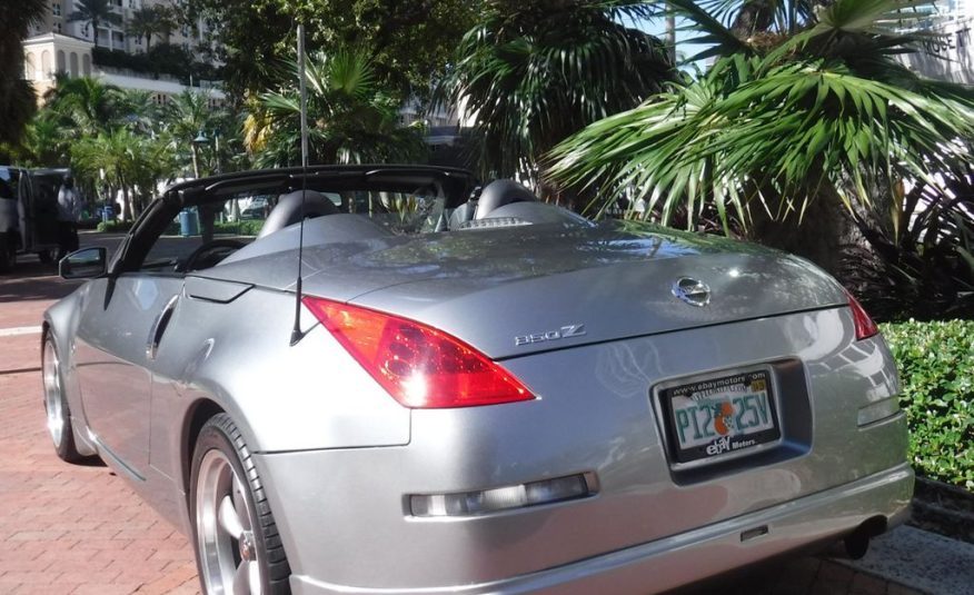 2006 Nissan 350Z Custom 350Z 6 Speed Convertible