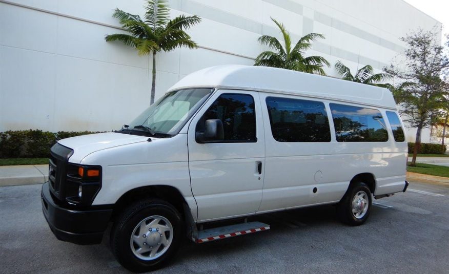 2013 Ford Econoline Cargo Van E-150